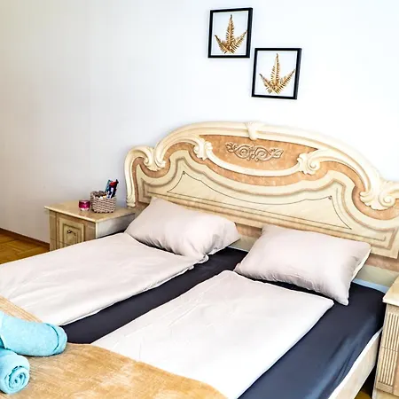 Spacious Rooms 5 Minutes To Wiener Stadthalle Exterior photo