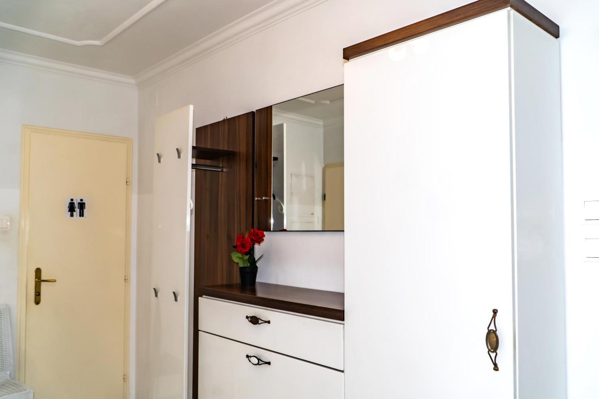 Homestay Spacious 5 Minutes To Wiener Stadthalle *